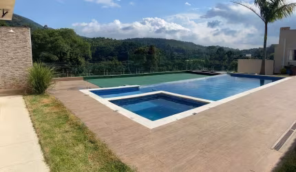 CASA A VENDA EM NAZARÉ PAULISTA