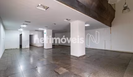 Loja à venda para locação no Centro com 550m² de área útil disponível
