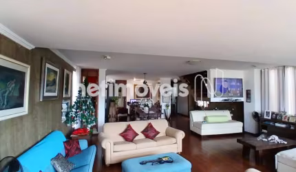 Cobertura para alugar no bairro Santa Lúcia com 4 dormitórios e 303 m².