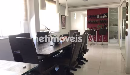 Apartamento à venda em Funcionários com 227 m² e 4 dormitórios/quartos disponíveis