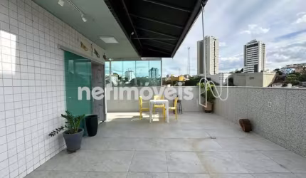 Cobertura à venda no bairro Sagrada Família com 147m² e 3 dormitórios/quartos