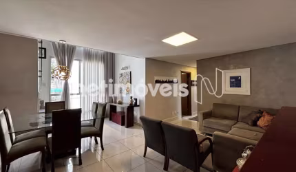 Cobertura à venda com 4 dormitórios no bairro Buritis - 167 m² disponíveis