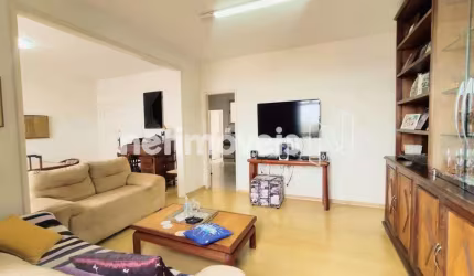 Apartamento para venda no bairro Santa Efigênia com 4 dormitórios e 142 m² de área útil.