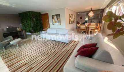 Apartamento à venda em Santa Lúcia com 228 m² e 4 dormitórios/quartos disponíveis.