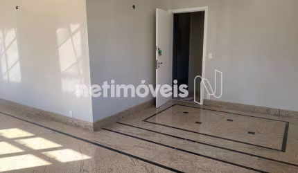 Apartamento cobertura à venda no bairro Serra - 300 m² com 4 dormitórios/quartos.