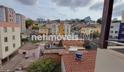 Cobertura à venda na Sagrada Família com 130 m² e 2 dormitórios/quartos disponíveis