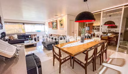 Apartamento à venda no bairro São Pedro com 251 m² e 4 dormitórios/quartos.
