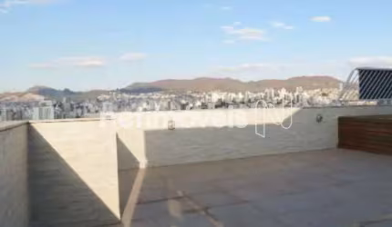 Cobertura à venda no bairro Gutierrez com 4 dormitórios e 320 m² de área útil.
