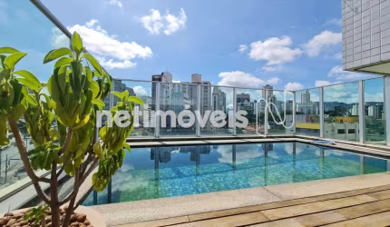 Apartamento cobertura à venda no Gutierrez com 320m² e 4 dormitórios/quartos.