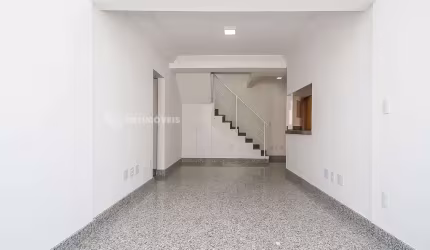Apartamento cobertura à venda no bairro Santo Antônio com 141 m² e 2 dormitórios/quartos.