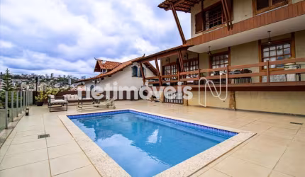 Casa residencial à venda no bairro São Bento com 5 dormitórios e área de 468 m².