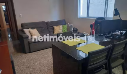 Apartamento à venda no bairro Cruzeiro com 55 m² e 2 dormitórios/quartos