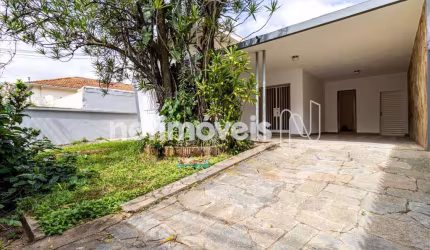 Casa residencial para aluguel no bairro Prado com 4 dormitórios/quartos e 244 m².