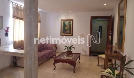Apartamento à venda no bairro Santo Antônio com 260 m² e 3 dormitórios/quartos.