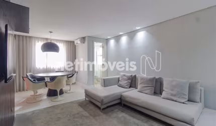 Cobertura à venda no bairro Savassi com 141 m² e 2 dormitórios/quartos disponíveis.