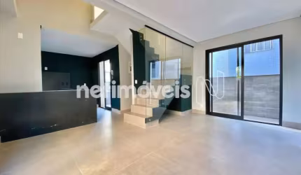 Cobertura à venda com 104m², 2 dormitórios no bairro Serra. Confira!