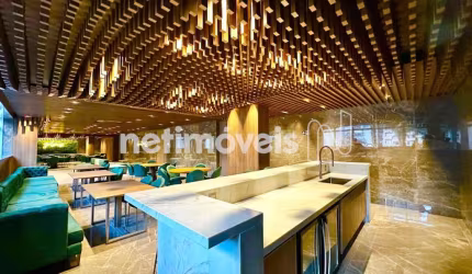 Apartamento à venda em Lourdes com 135m² e 3 dormitórios/quartos disponíveis.