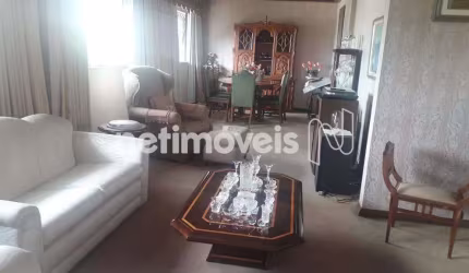 Cobertura à venda no bairro Serra com 374m² e 4 dormitórios/quartos disponíveis.