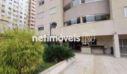 Apartamento para Alugar em Boa Viagem com 66 m² e 2 dormitórios/quartos disponíveis