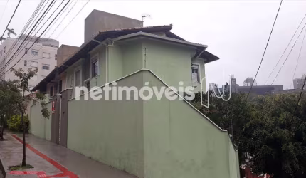 Casa residencial à venda no bairro Santa Lúcia com 4 dormitórios e 234 m².