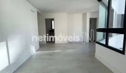 Apartamento à venda no bairro Santo Agostinho com 3 dormitórios e 97 m² de área útil.