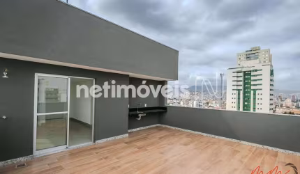 Cobertura à venda no bairro Sagrada Família - 3 dormitórios, 135m² de área útil