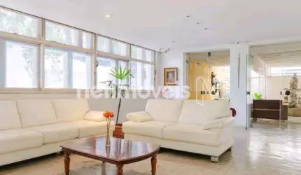 Apartamento à venda no bairro Savassi com 4 dormitórios/quartos e 420 m² de área útil