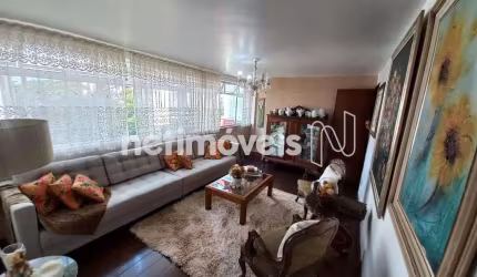 Cobertura à venda no Sion com 5 dormitórios e 320 m² de área útil disponível.