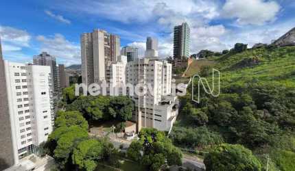 Apartamento à venda no bairro Luxemburgo com 4 dormitórios e 134 m² de área útil