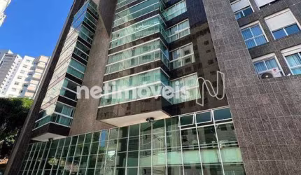 Apartamento à venda no bairro Luxemburgo com 250m² e 4 dormitórios/quartos disponíveis.