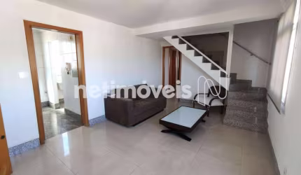 Cobertura à venda no bairro São Pedro com 165 m² e 3 dormitórios/quartos disponíveis.