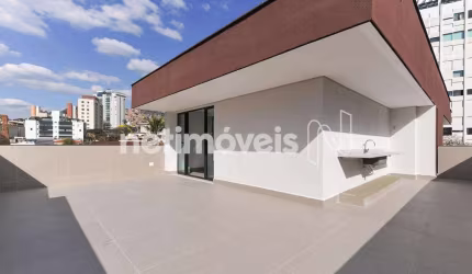 Apartamento cobertura à venda no bairro Serra com 134 m² e 3 dormitórios/quartos.