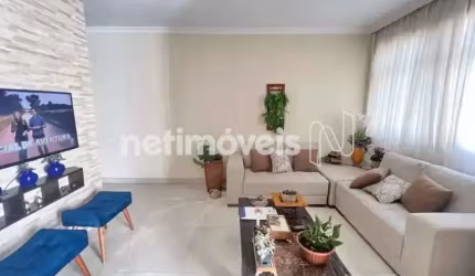 Apartamento à venda no bairro Buritis com 120 m² e 4 dormitórios/quartos disponíveis.