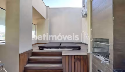 Cobertura à venda no bairro Luxemburgo com 192 m² e 3 dormitórios/quartos