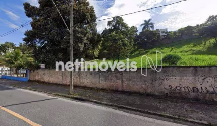 Terreno à venda no bairro Jardim Atlântico com área de 1400 m² disponível.