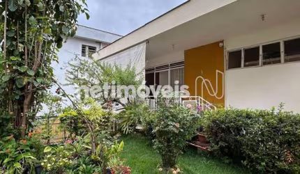 Casa residencial com 4 dormitórios à venda no bairro Gutierrez, 372 m².