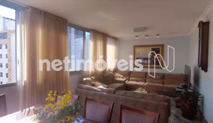 Apartamento à venda no bairro Savassi com 145 m² e 4 dormitórios/quartos disponíveis.