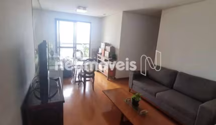 Apartamento à venda no bairro Sagrada Família com 121 m² e 3 dormitórios/quartos disponíveis