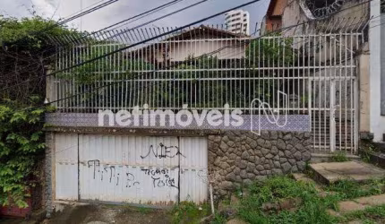 Terreno à venda no bairro São Lucas - Área total de 350 m² para investimento.