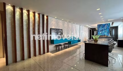 Apartamento à venda no bairro Savassi com 4 dormitórios/quartos e 275 m² úteis.