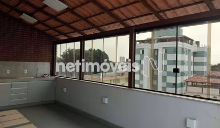 Apartamento cobertura à venda no bairro Prado com 245 m² e 3 dormitórios/quartos.