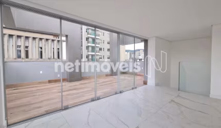 Cobertura à venda com 3 dormitórios no bairro Savassi, área de 134 m².