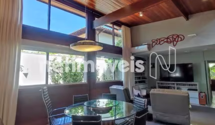 Casa residencial à venda no bairro Belvedere com 330m² e 3 dormitórios.
