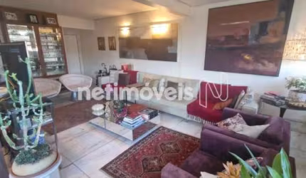 Cobertura à venda no bairro Vila Paris com 175m² e 4 dormitórios/quartos disponíveis