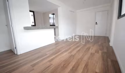 Apartamento à venda no bairro Cruzeiro com 72 m² e 2 dormitórios/quartos disponíveis