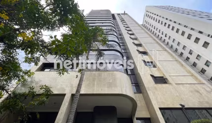 Apartamento à venda no bairro Santo Agostinho com 203 m² e 4 dormitórios/quartos.
