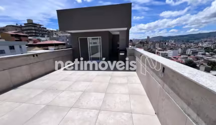 Apartamento cobertura à venda no bairro Sagrada Família com 135m² e 2 dormitórios/quartos.