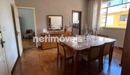 Apartamento à venda no bairro Santa Efigênia com 100 m² e 3 dormitórios/quartos
