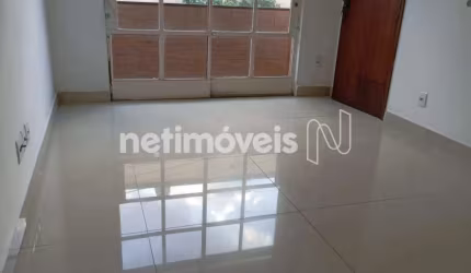 Apartamento à venda no bairro São Pedro com 3 dormitórios e 113 m² de área útil.