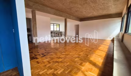 Apartamento para Aluguel no Sion com 200 m² e 4 dormitórios/quartos disponíveis.